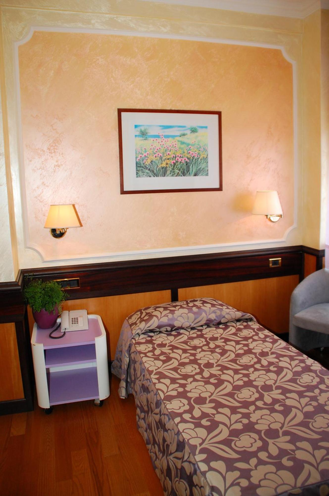 Benny Hotel كاتانزارو المظهر الخارجي الصورة