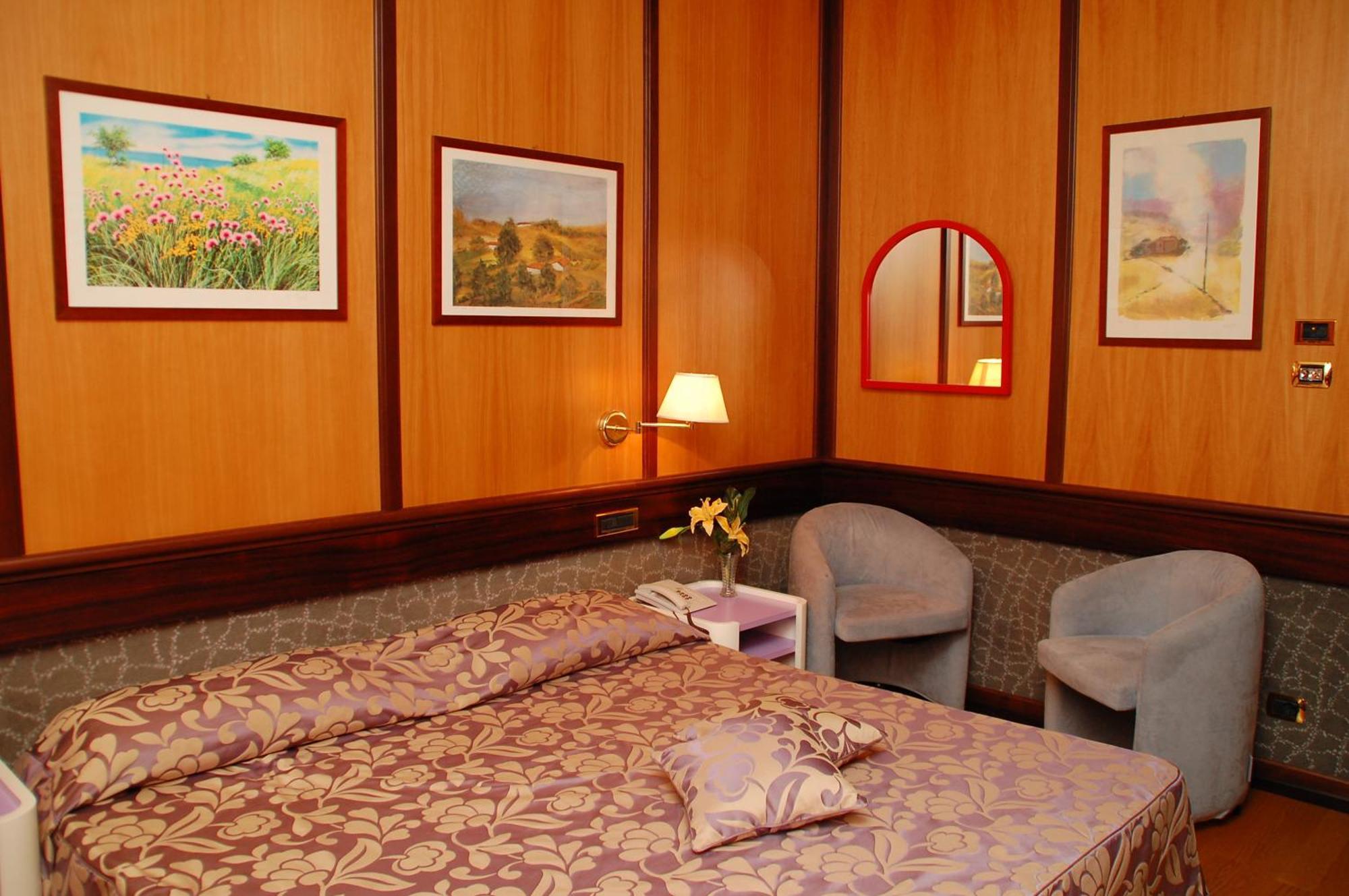 Benny Hotel كاتانزارو المظهر الخارجي الصورة
