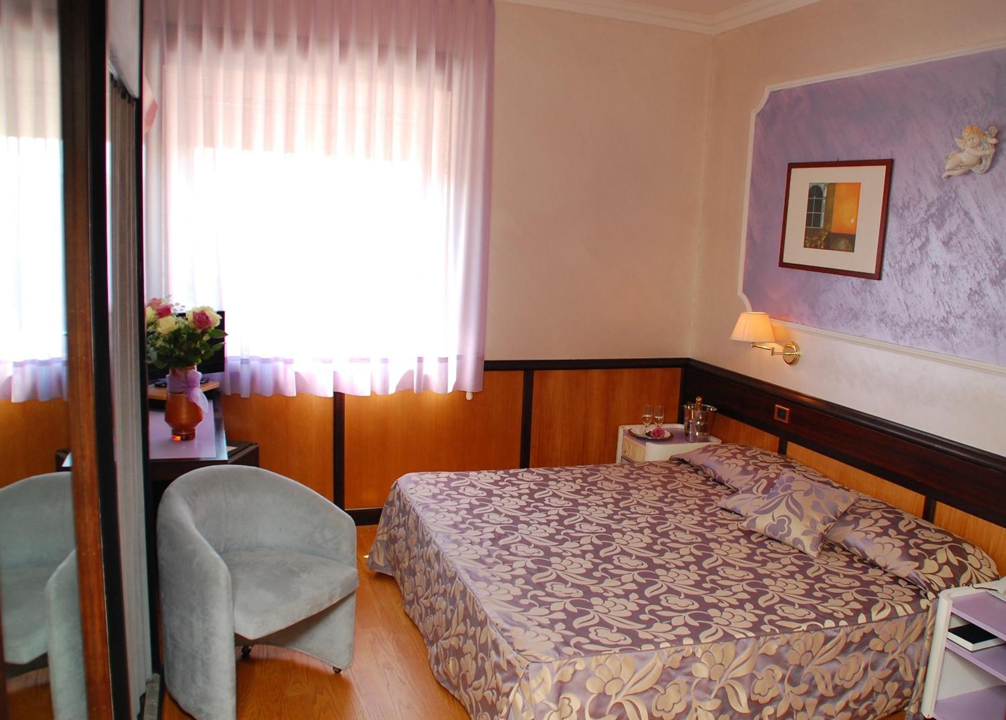 Benny Hotel كاتانزارو المظهر الخارجي الصورة