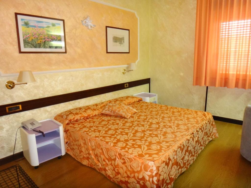Benny Hotel كاتانزارو المظهر الخارجي الصورة