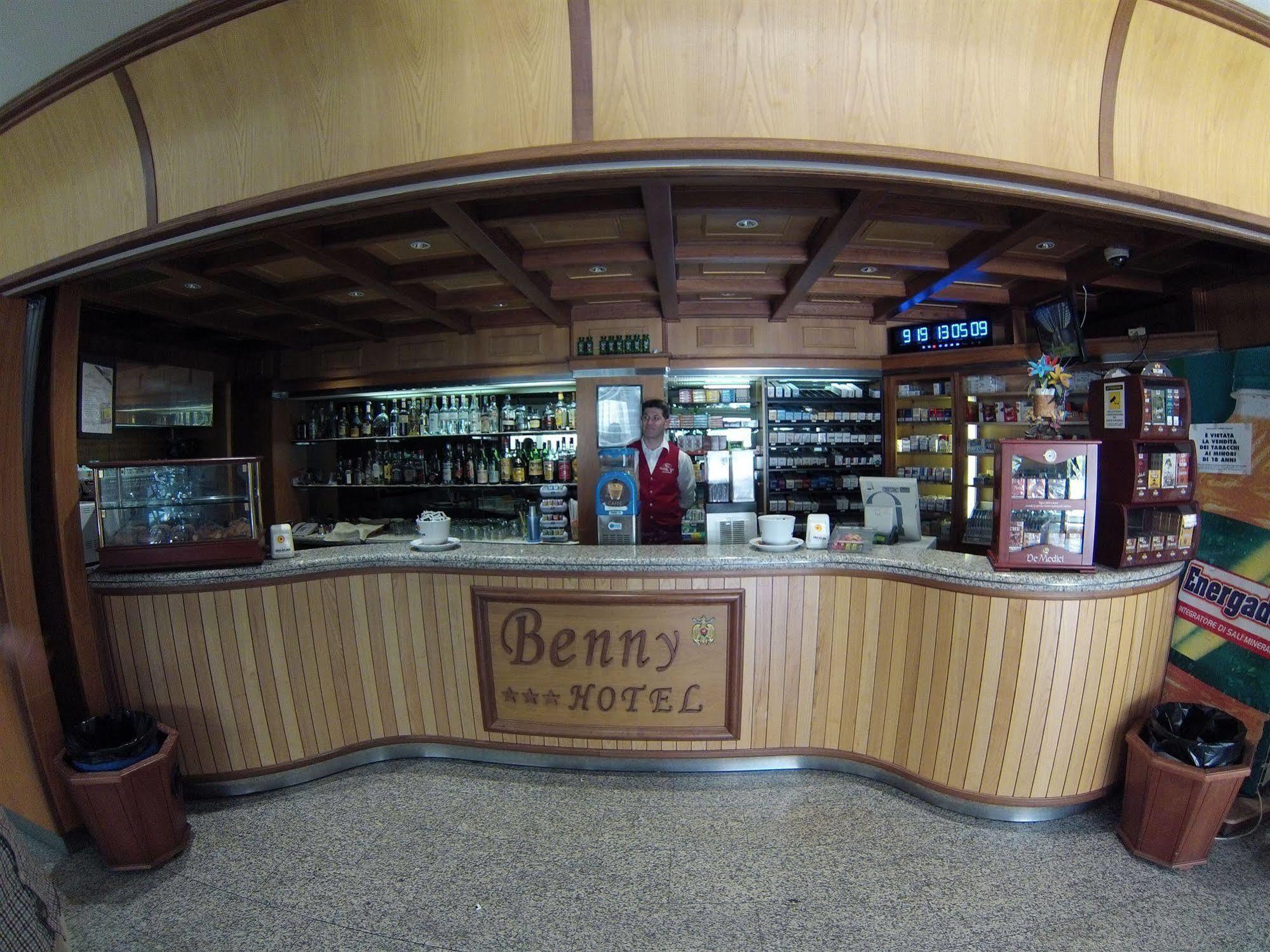 Benny Hotel كاتانزارو المظهر الخارجي الصورة