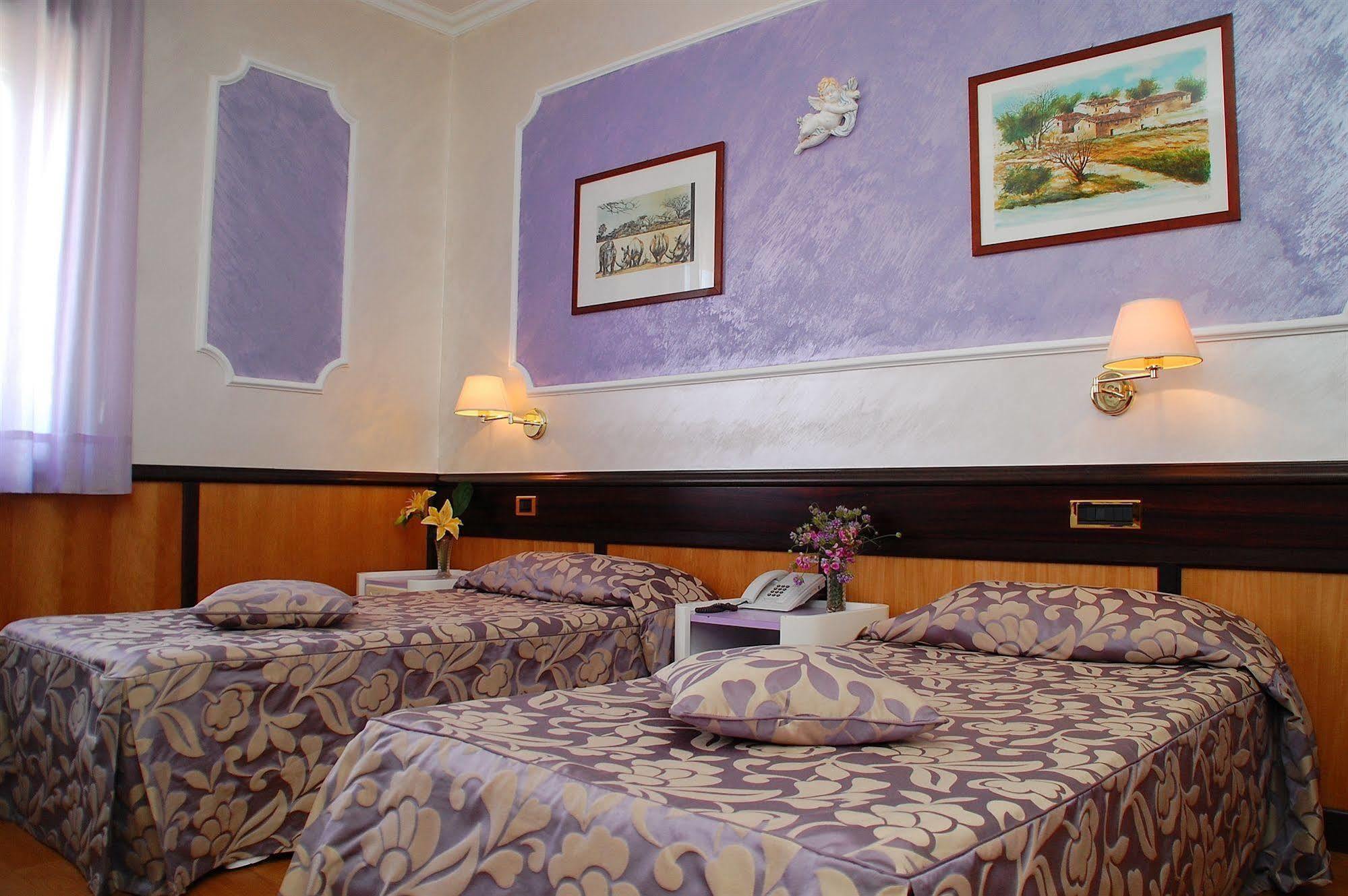Benny Hotel كاتانزارو المظهر الخارجي الصورة