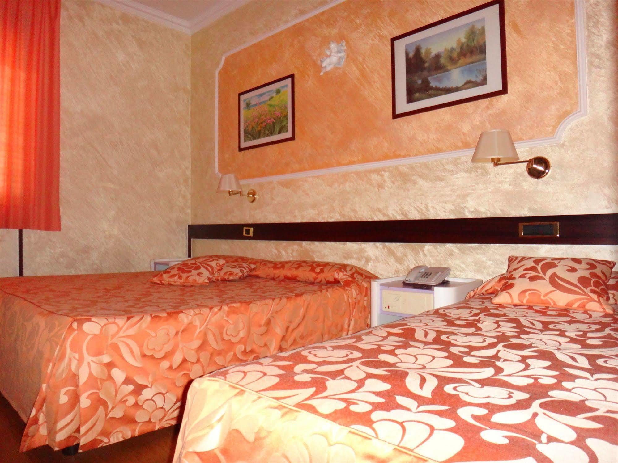 Benny Hotel كاتانزارو المظهر الخارجي الصورة